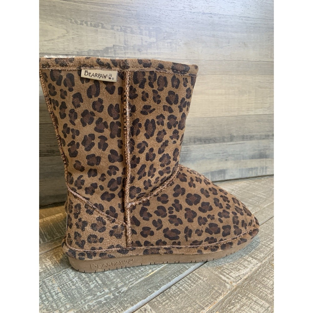 BEARPAW Short BOOTS WOMEN'S Leopard/Cheetah Animal Print‎ SUEDE SHEEPSKIN Size 6